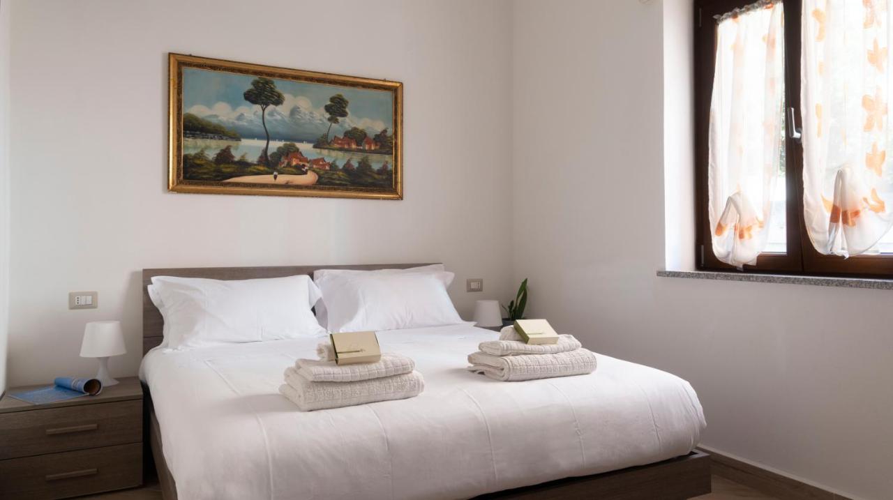 Casa Dei Lecci - Cala Gonone Apartman Kültér fotó