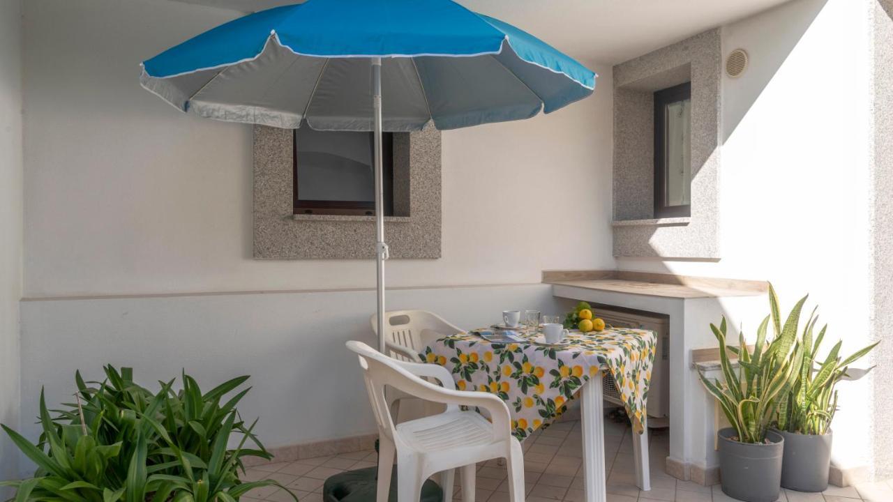 Casa Dei Lecci - Cala Gonone Apartman Kültér fotó