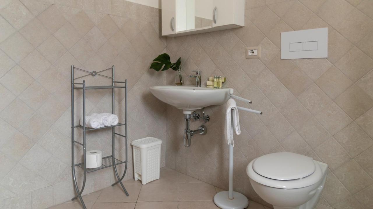 Casa Dei Lecci - Cala Gonone Apartman Kültér fotó