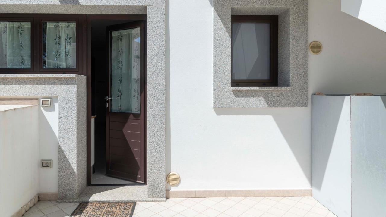 Casa Dei Lecci - Cala Gonone Apartman Kültér fotó