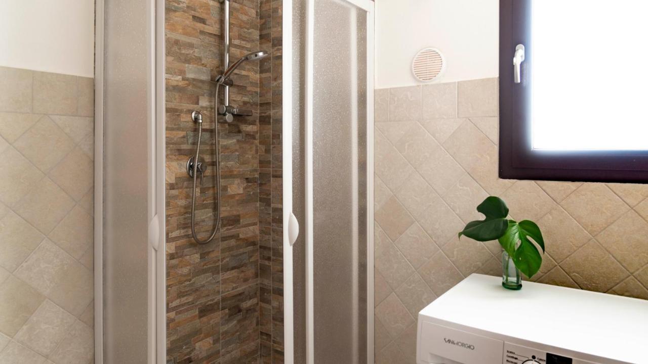 Casa Dei Lecci - Cala Gonone Apartman Kültér fotó