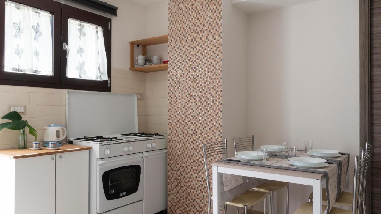 Casa Dei Lecci - Cala Gonone Apartman Kültér fotó